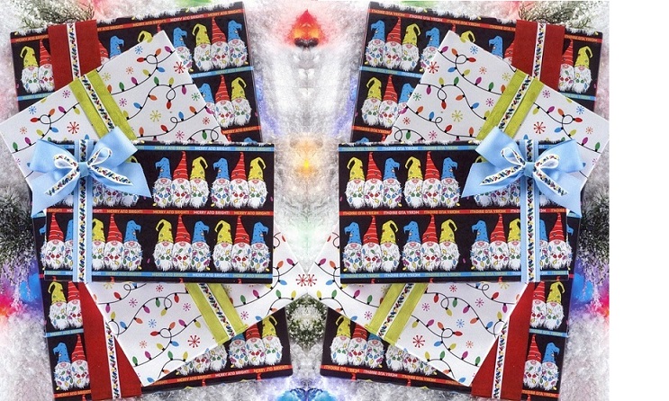 #4409 Merry and Bright Gnomes Reversible Double Roll